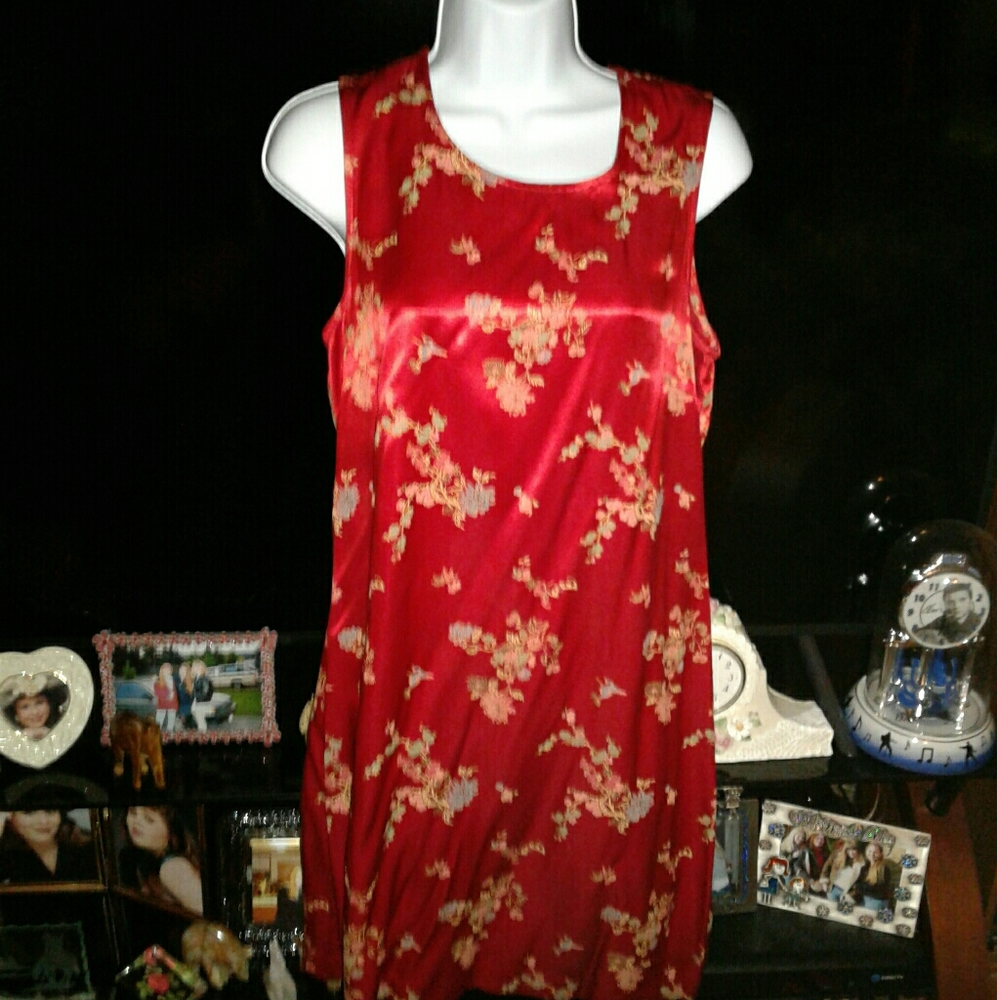 Vintage 90's,Red,Floral,Asian- Style, Shiny & Silky,Satin-Like, Dress/Like New❤️